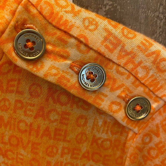 Michael Kors~Peace~Love T-Shirt - Picture 4 of 5